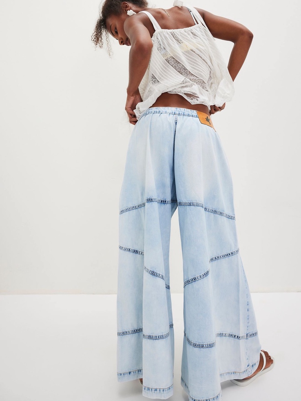 One Teaspoon Light Blue Wide-Leg Panel Jeans